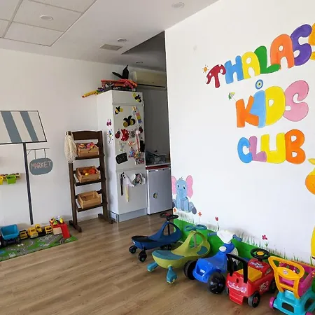 Smart With Large Terrace Apartment Vokolidha