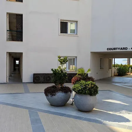 Apartment Smart With Large Terrace Vokolidha