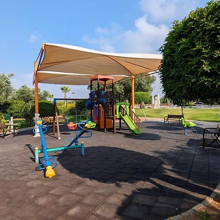 Smart With Large Terrace Apartament Vokolidha